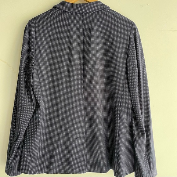 🌟Chico’s size 1 blazer - navy with white dots - Picture 2 of 4